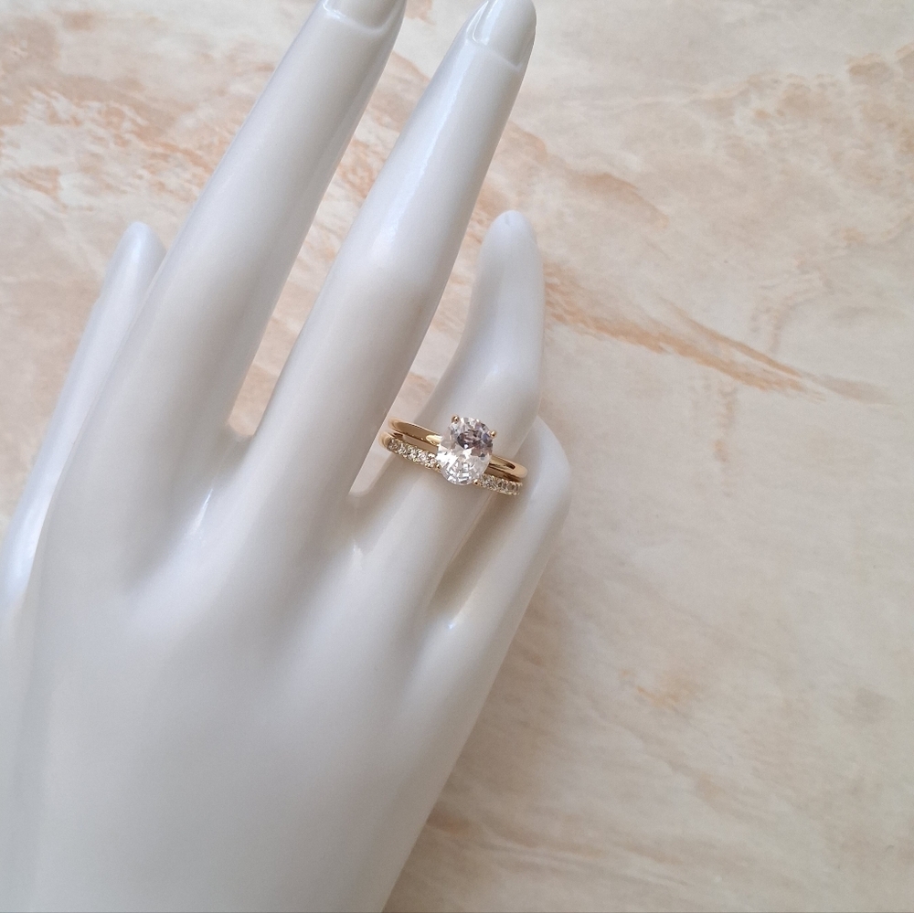 SOLD ✨️ Stunning 14k Gold Plated Cubic Zirconia Ring Set Size 7 ✨️